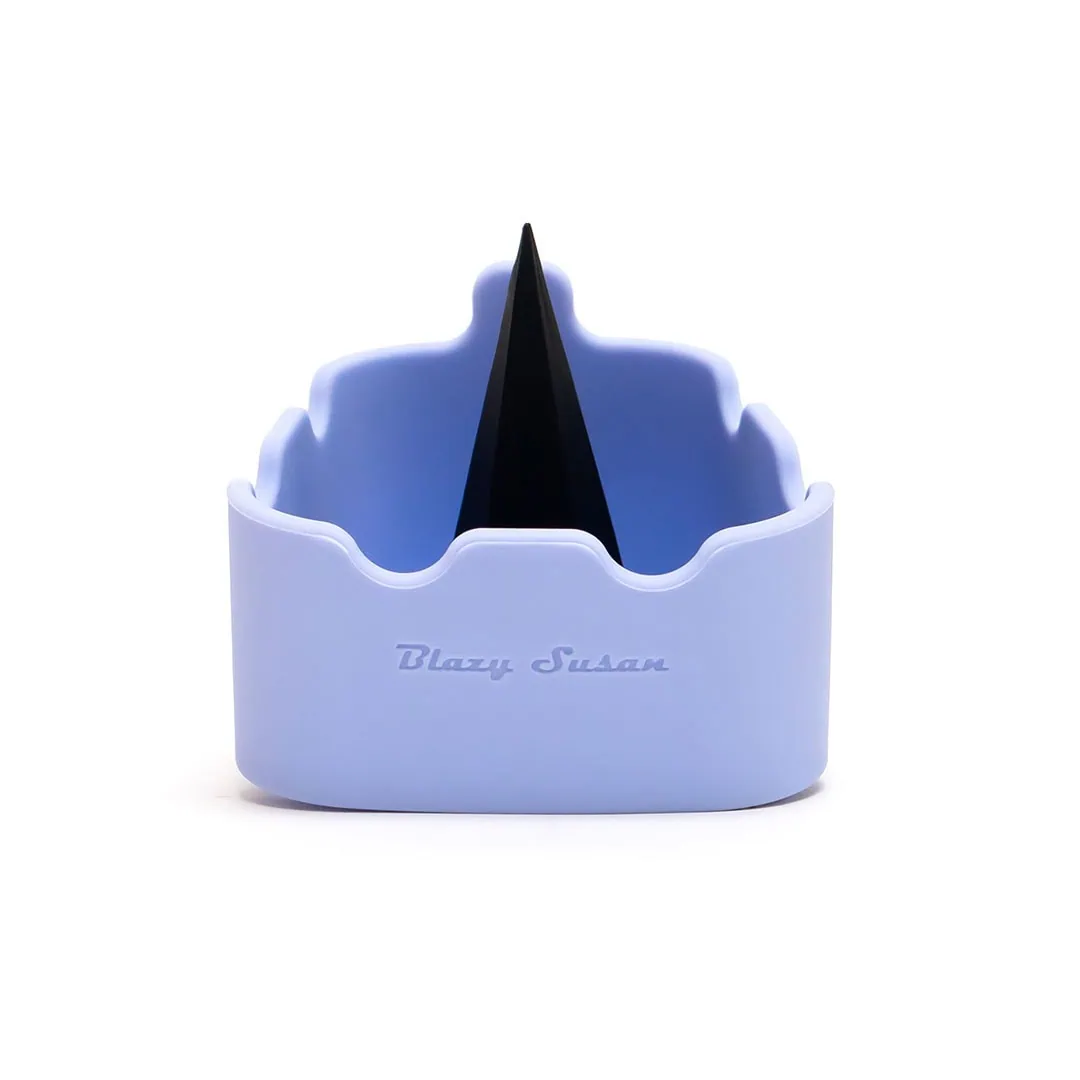 Photograph of product: Blazy Susan | Silicone Deluxe Ashtray
