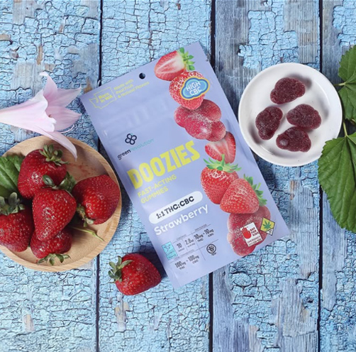 Photograph of product: Green Revolution Doozies | Strawberry | 1:1 | 100mg