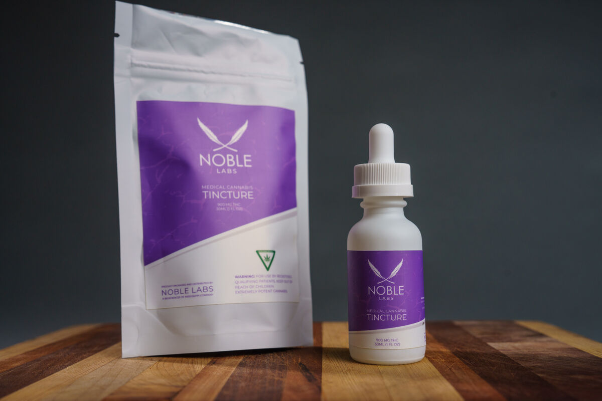 Photograph of product: TH-oui Tincture | 600mg | 30ML