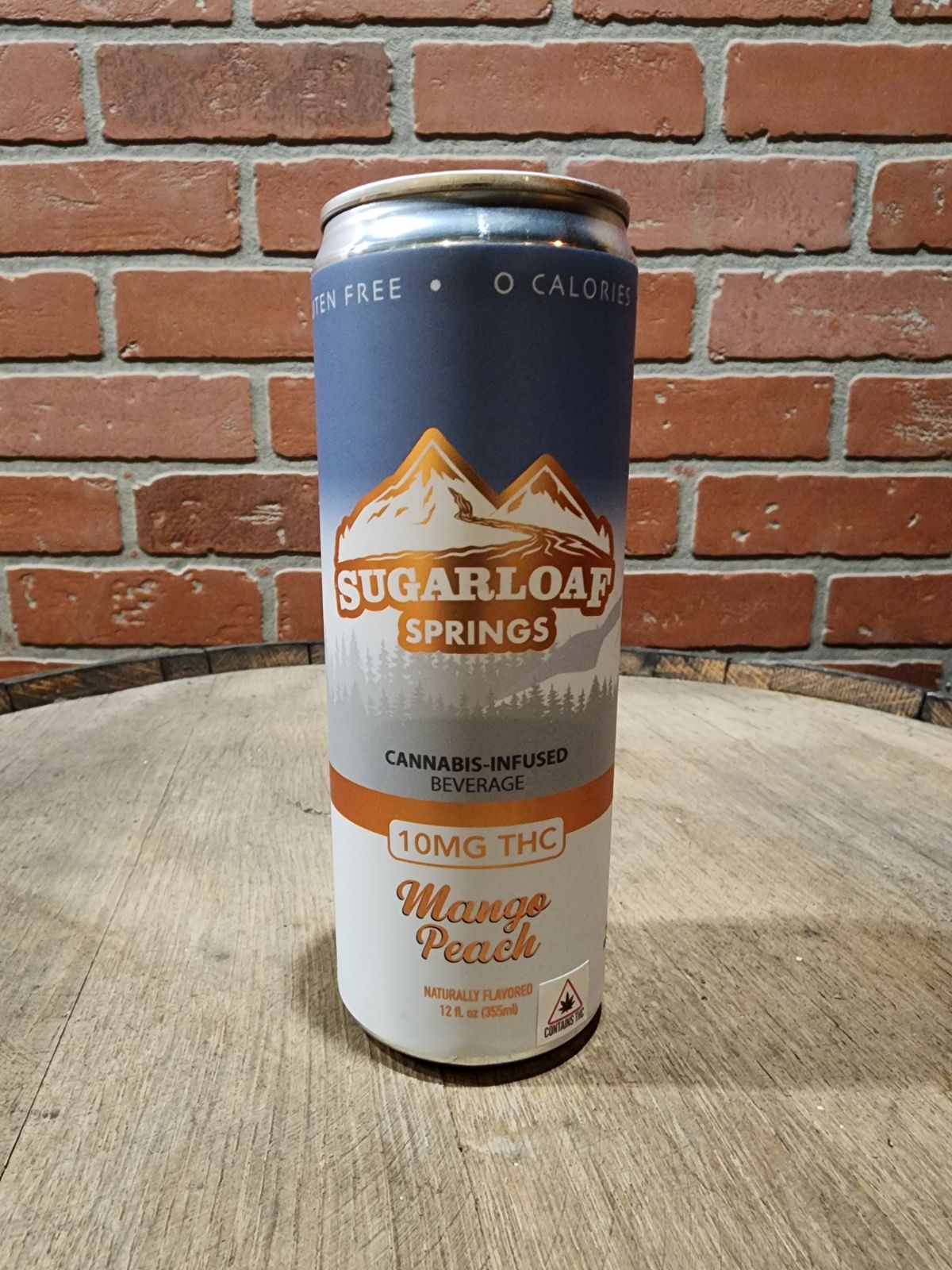 Photograph of product: Sugarloaf Springs - Cherry Lime Seltzer 100MG