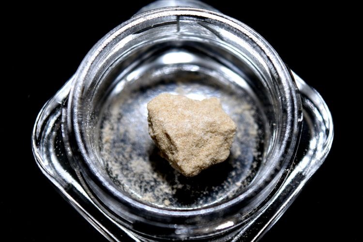 Photograph of product: Lily Extracts - Trainwreck Full Melt Ice Water Bubble au chocolat - 1g