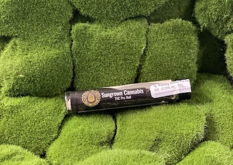 Photograph of product: Pre Roll Single | Wedding Budder | High Pines Cultivation