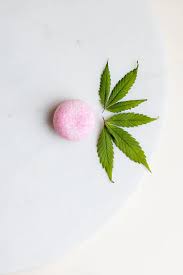Photograph of product: CBD BITTY BITTY BOMB BOMBS 15MG