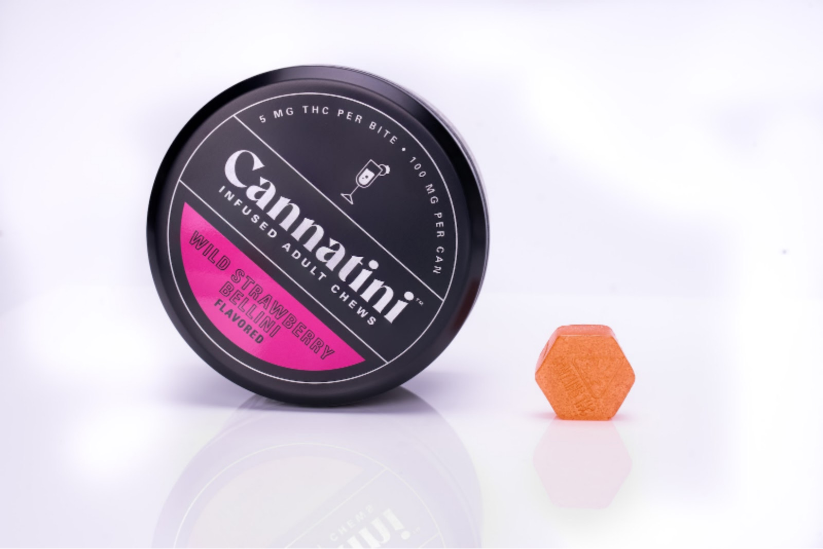 Photograph of product: Wild Strawberry Bellini CBD:D9 | 100mg