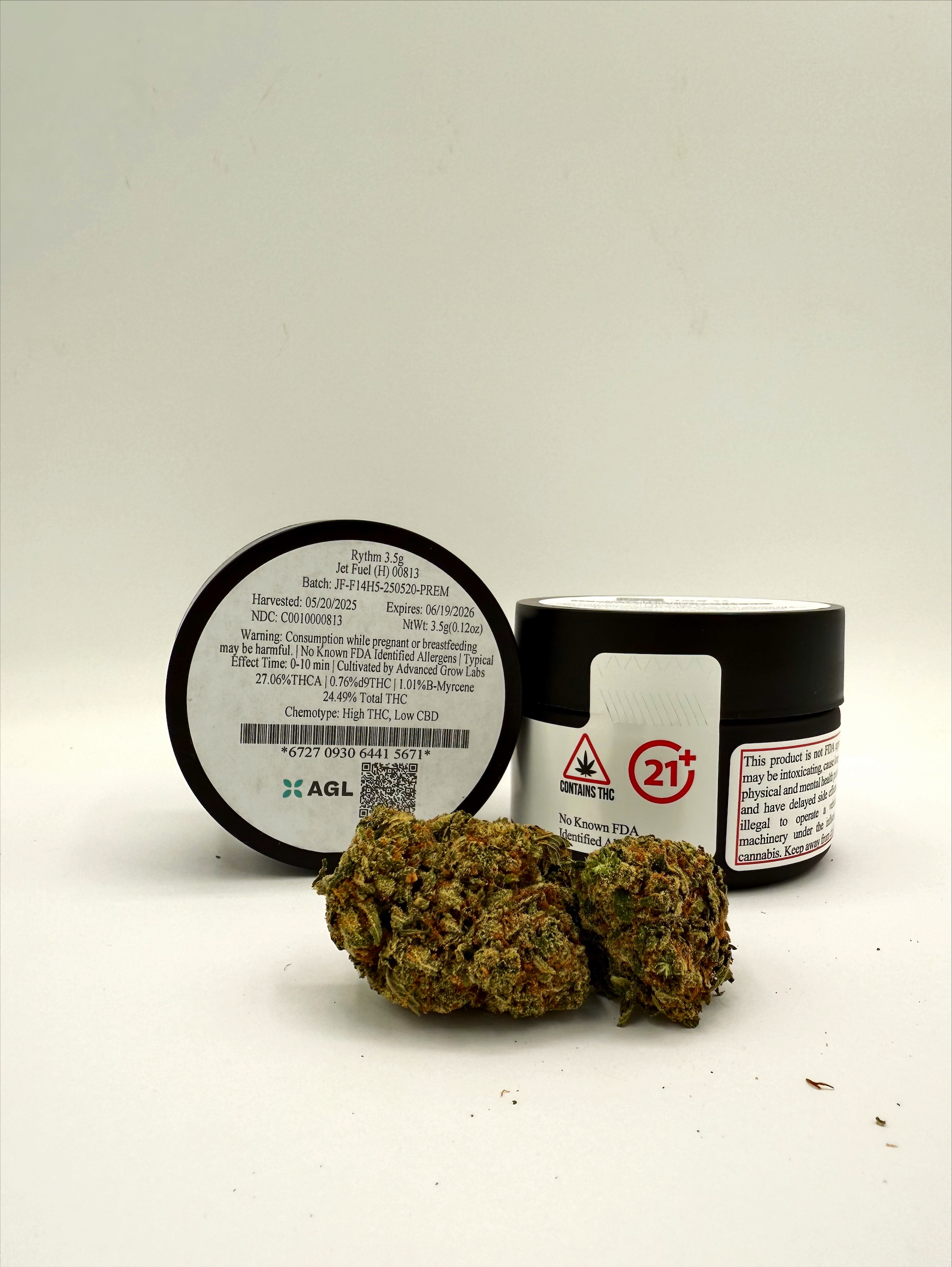 Photograph of product: Jet Fuel | 3.5g Flower (H) | 00813 | Rythm