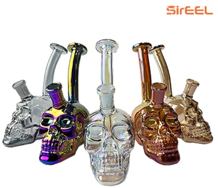 Photograph of product: 014- 6" SirEEL Iridized Skull Shape Bong w/Banger - Retail