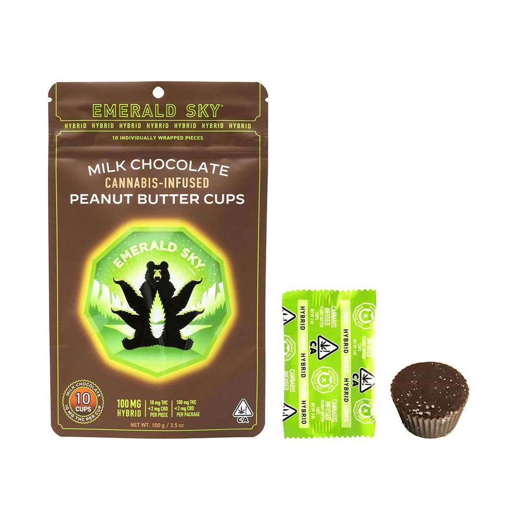 Photograph of product: Emerald Sky, 100mg Milk Choc. PB Cups, Hybrid
