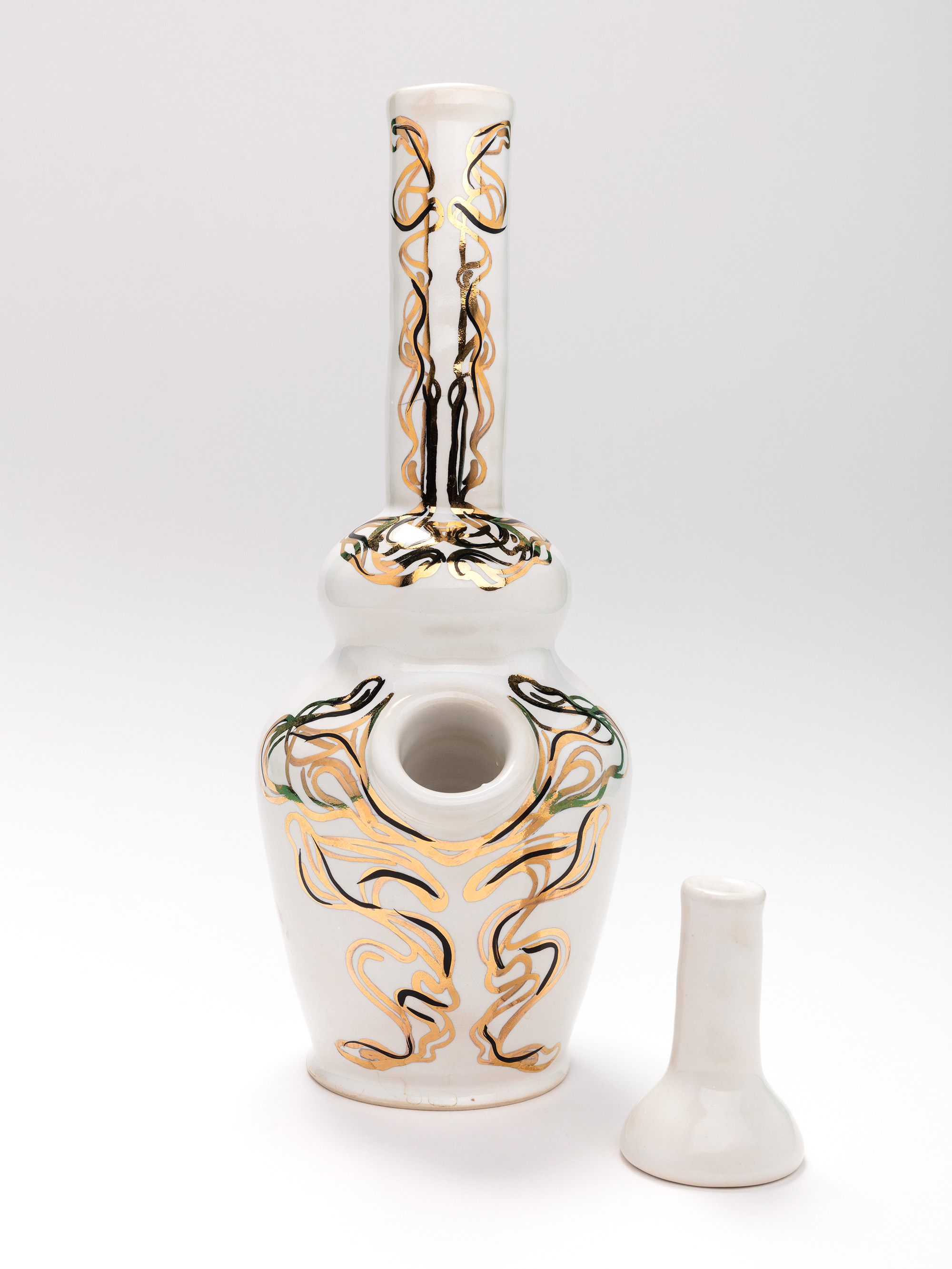 Photograph of product: Bong w/ 22kt Gold