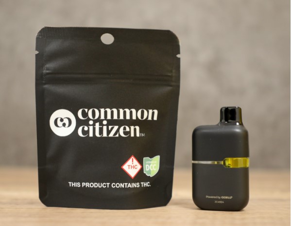 Photograph of product: Common Citizen | Lemonade Kush | 1g Disposable