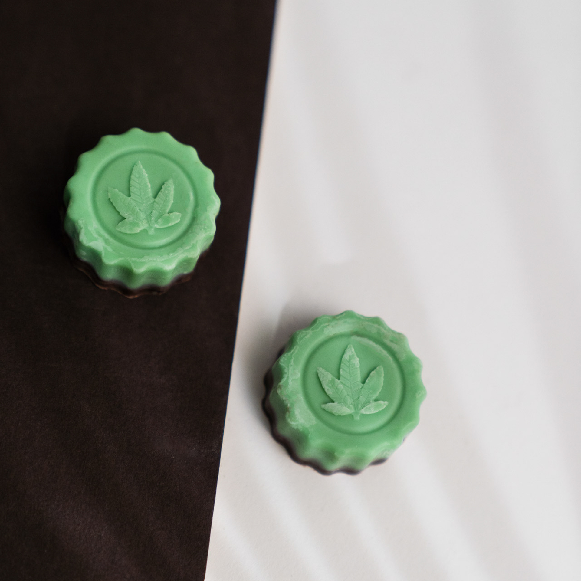 Photograph of product: Mint Chocolates