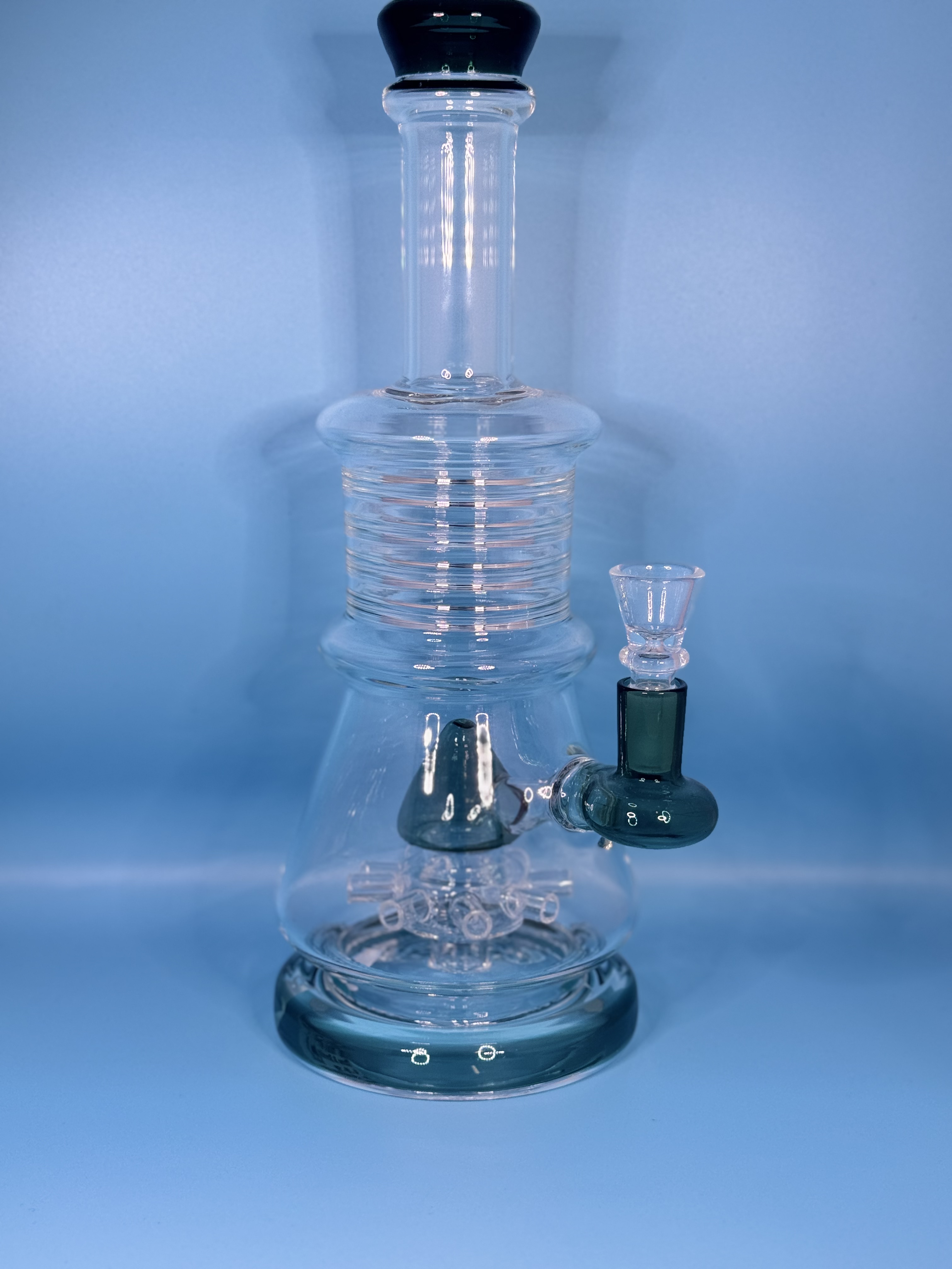 Photograph of product: 12" Heavy Beaker Waterpipe w/ Cone & Sprinkler Perk