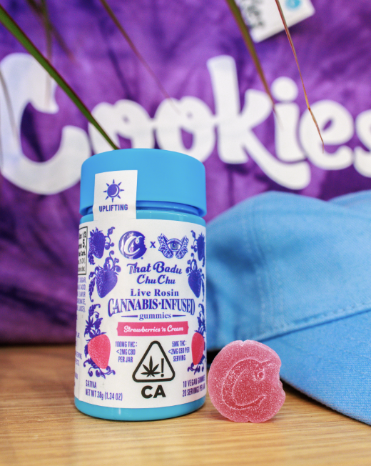Photograph of product: COOKIES STRAWBERRIES 'N CREAM LIVE ROSIN 10PK GUMMIES 100MG