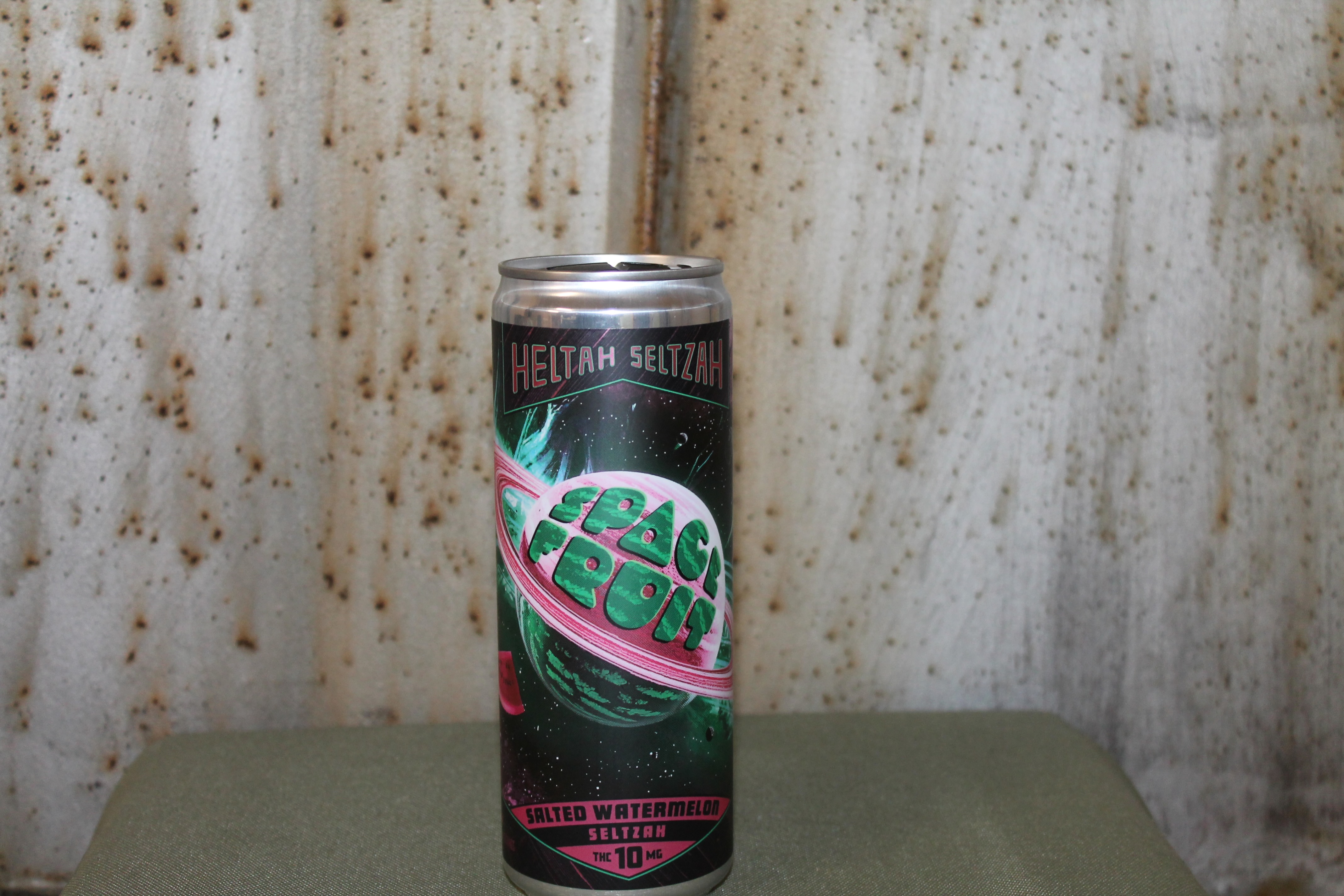 Photograph of product: Taunik I Salted Watermelon Seltzer (Space Fruit)