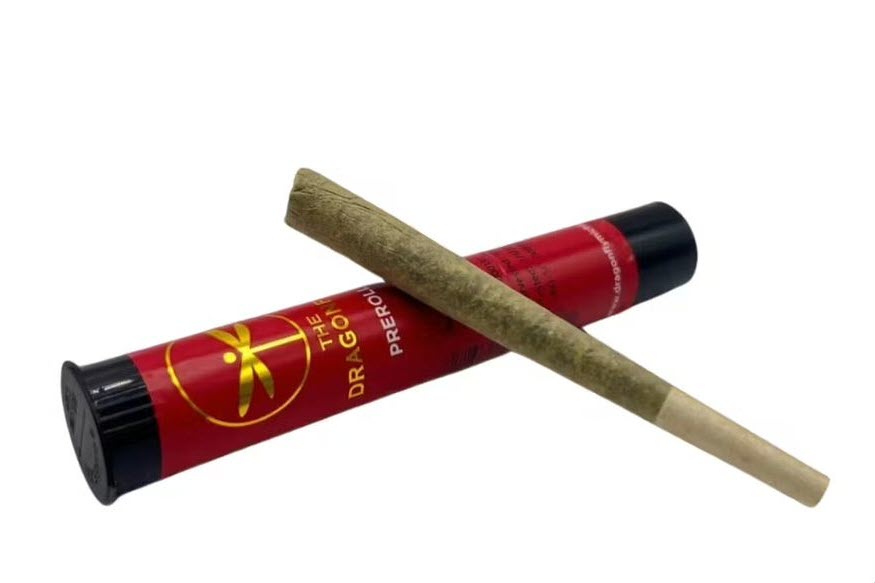 Photograph of product: DFLY | Sour Lemons Preroll (AU)