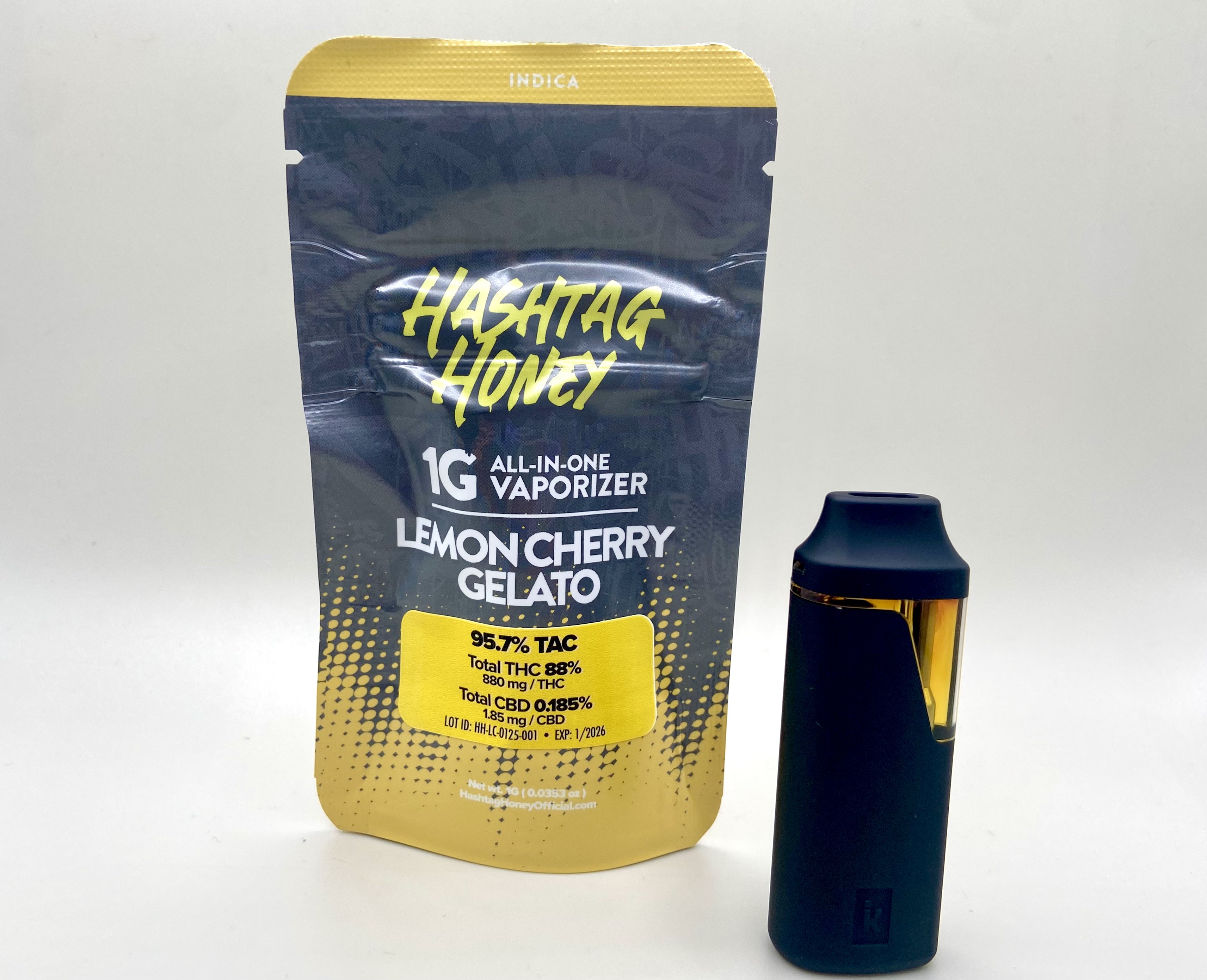 Photograph of product: au chocolattag Honey - Lemon Cherry Gelato - AIO Vape Pen