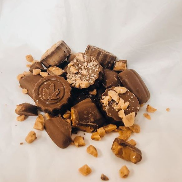 Photograph of product: *Chocolate - Pacific Wave 10pk - GREEN LEAF SPECIAL (B) - Milk Chocolate