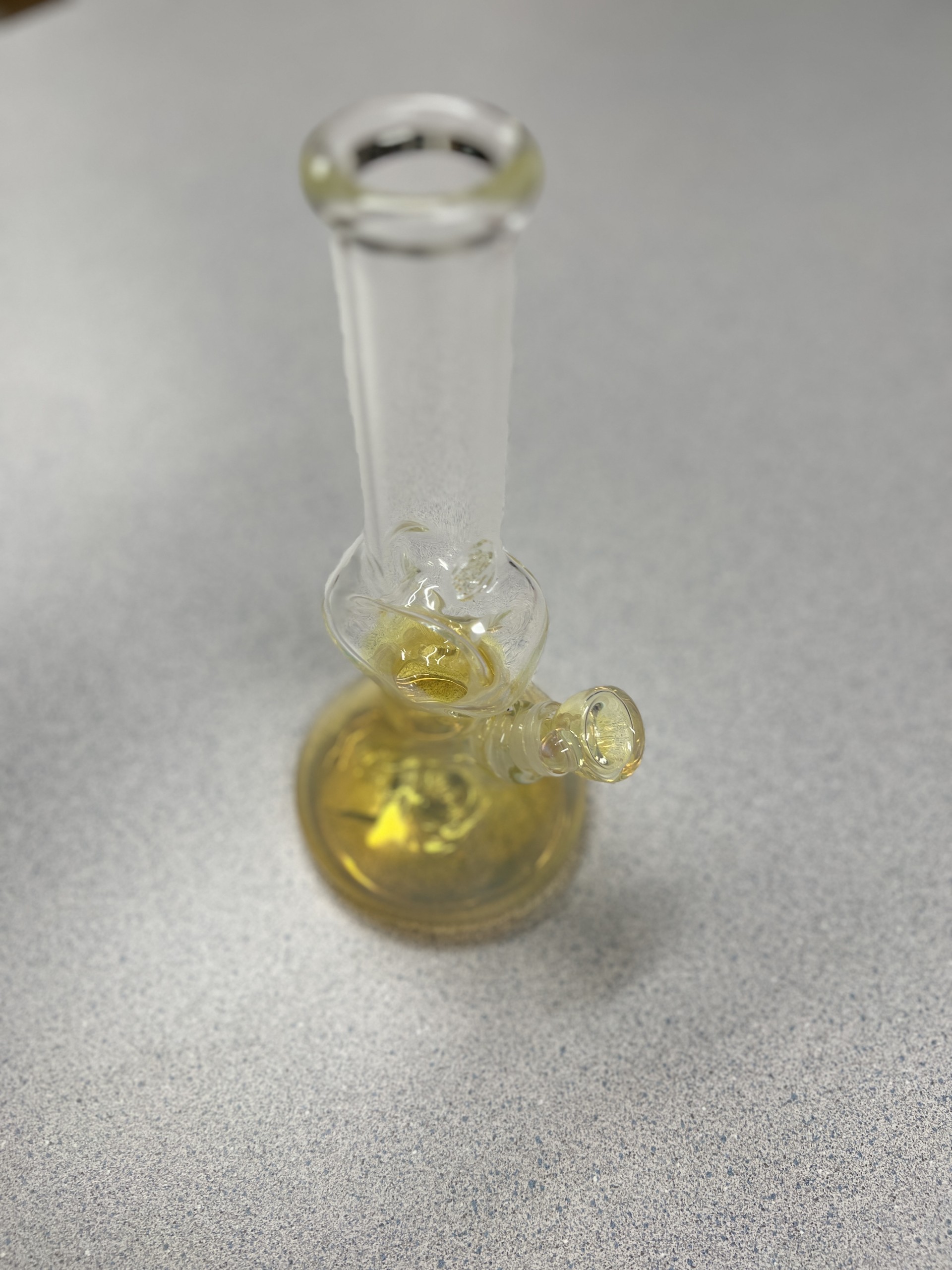 Photograph of product: Mini Donut Beaker Bong-Horny Glass | TAX INCLUDED