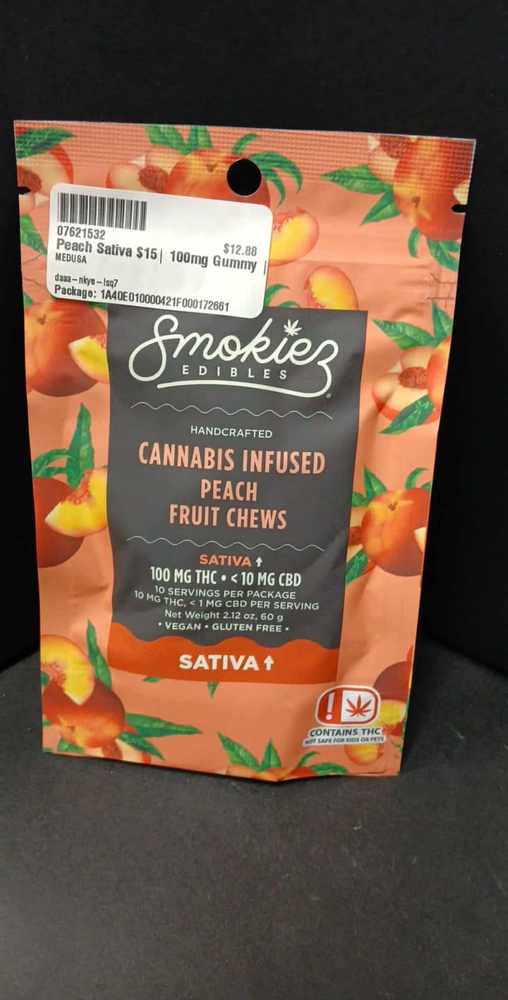 Photograph of product: Peach Oui'd $15| 100mg Gummy | Smokiez  Gummies