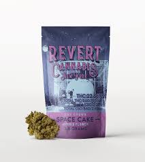 Photograph of product: Revert | Space Cake (H) | Flower | 3.5g