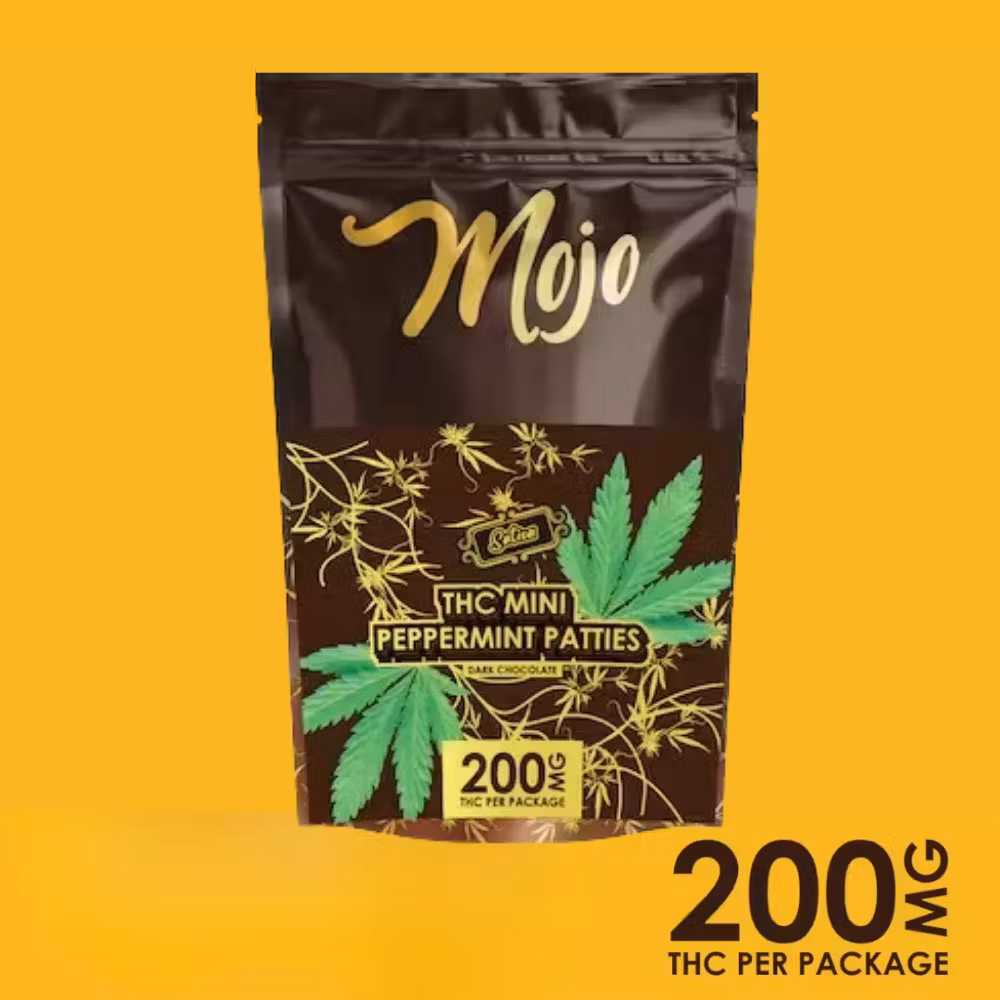 Photograph of product: Mojo Dark Chocolate Mini Peppermint Patties Edible 200mg