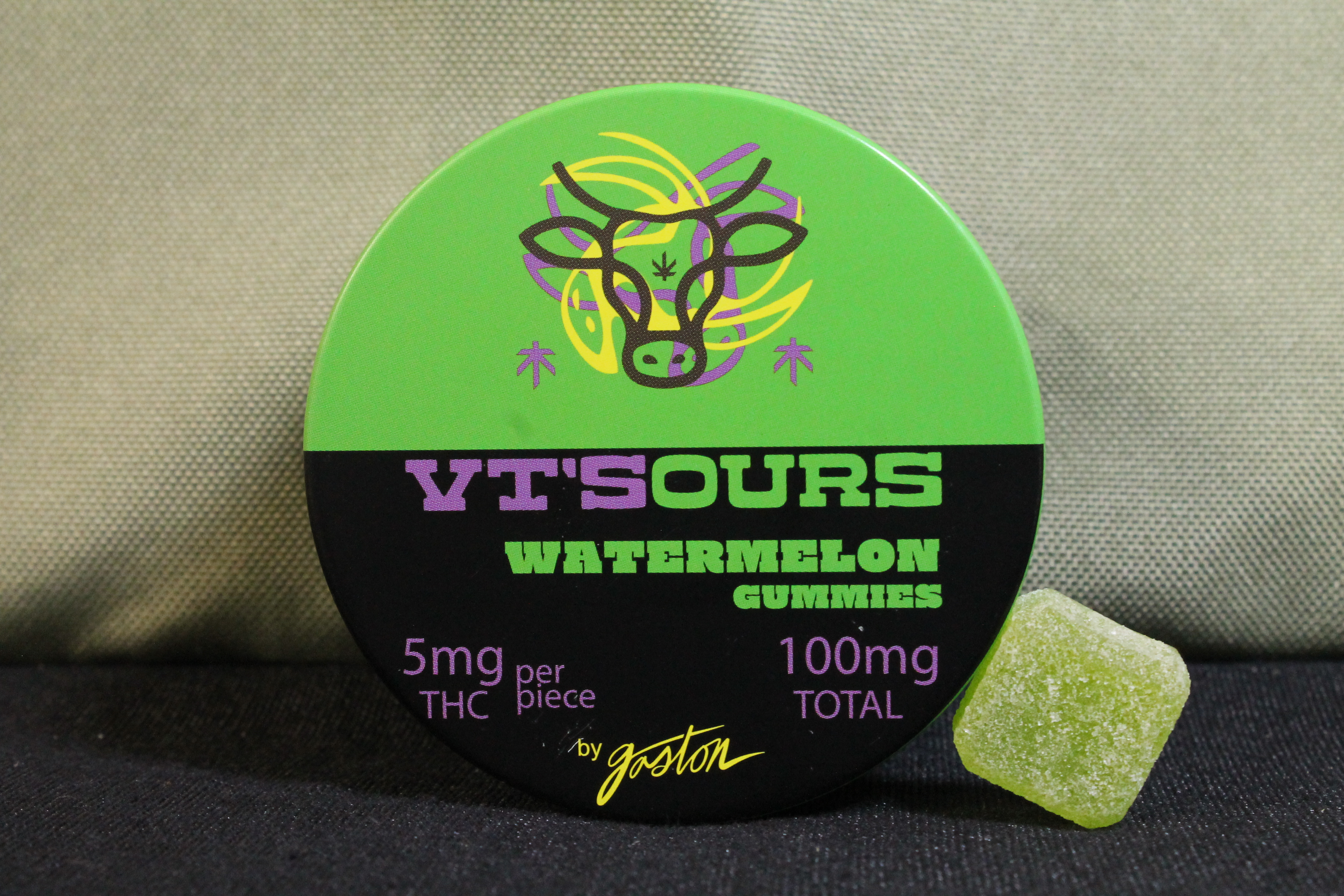 Photograph of product: Gaston I Sour Watermelon Gummies