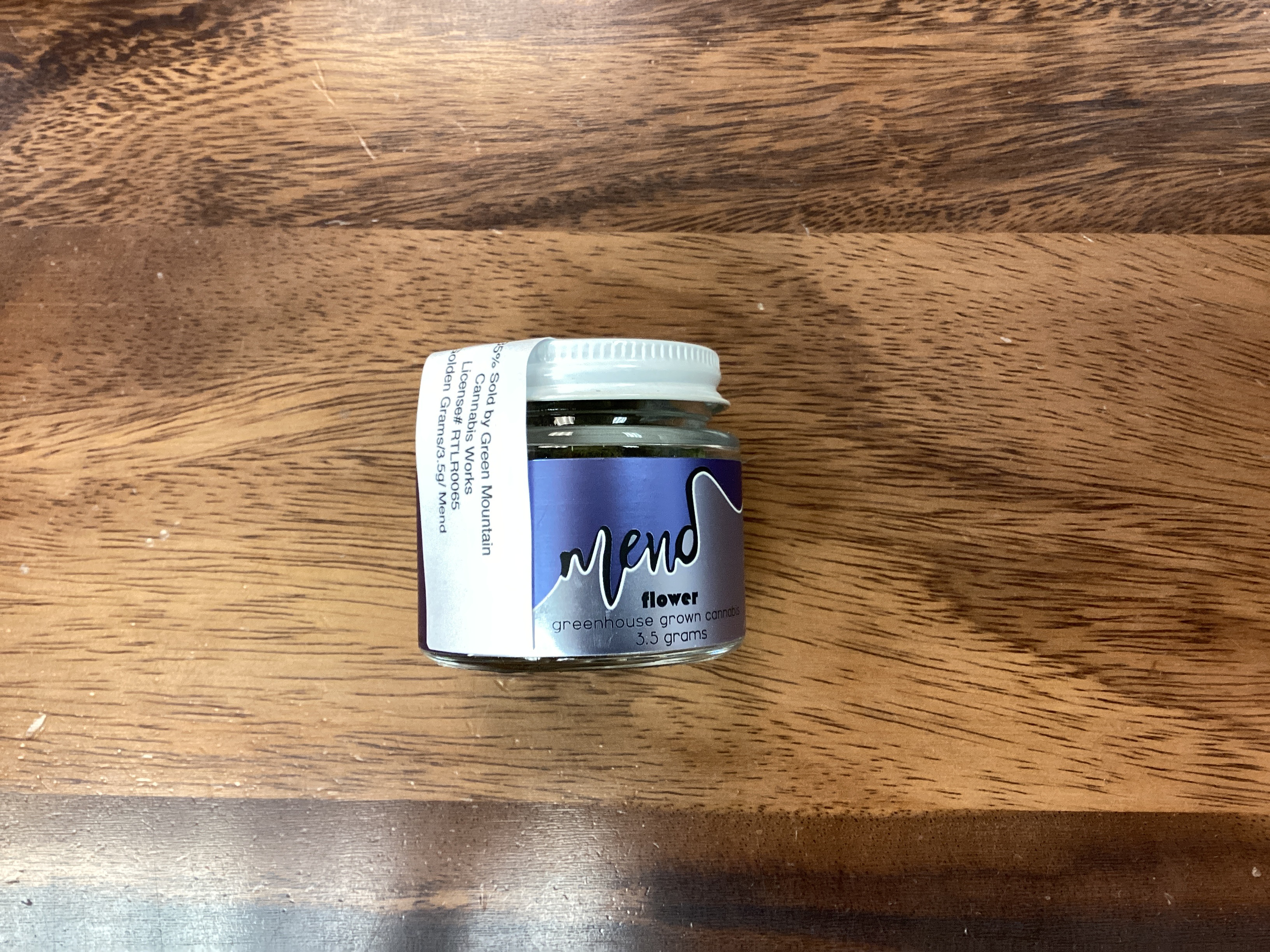Photograph of product: Golden Grams- Mend - 3.5g