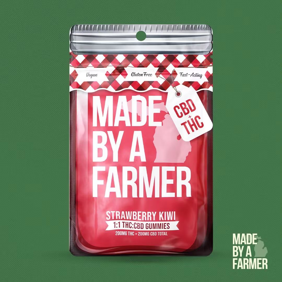 Photograph of product: Made By A Farmer - Full Spec Nano Gummy 1:1 CBD - Strawberry Kiwi - 200mg