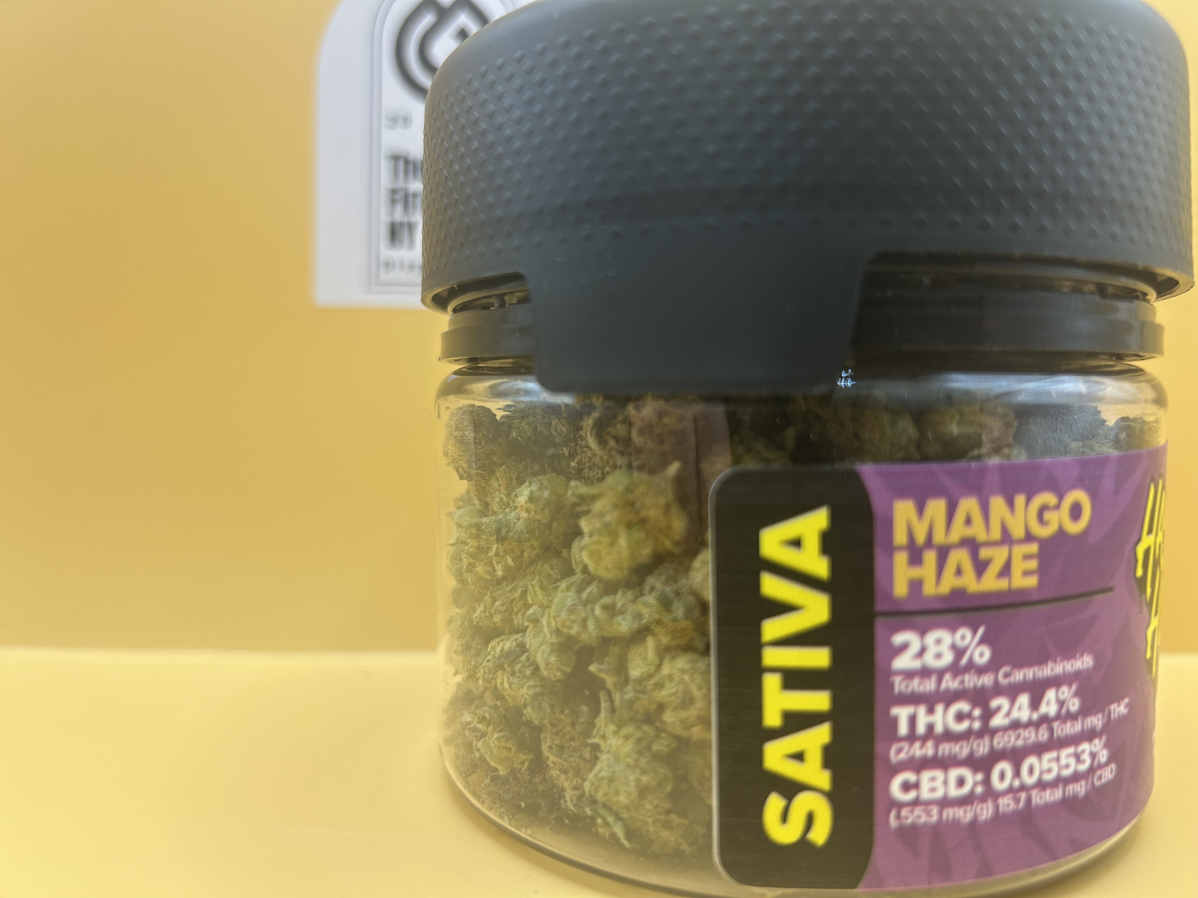 Photograph of product: au chocolatTAG HONEY I MANGO HAZE I Oui'd | 24.4% TH-oui | 28G FLOWER SMALLS