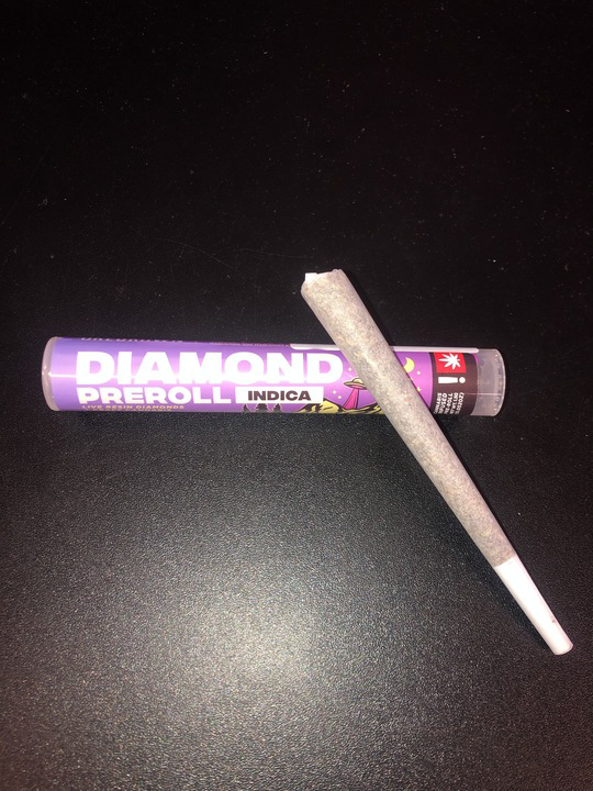 Photograph of product: Pre-Roll Diamond Infused 1.5g Beach Grape x Oishii (Oregrown)