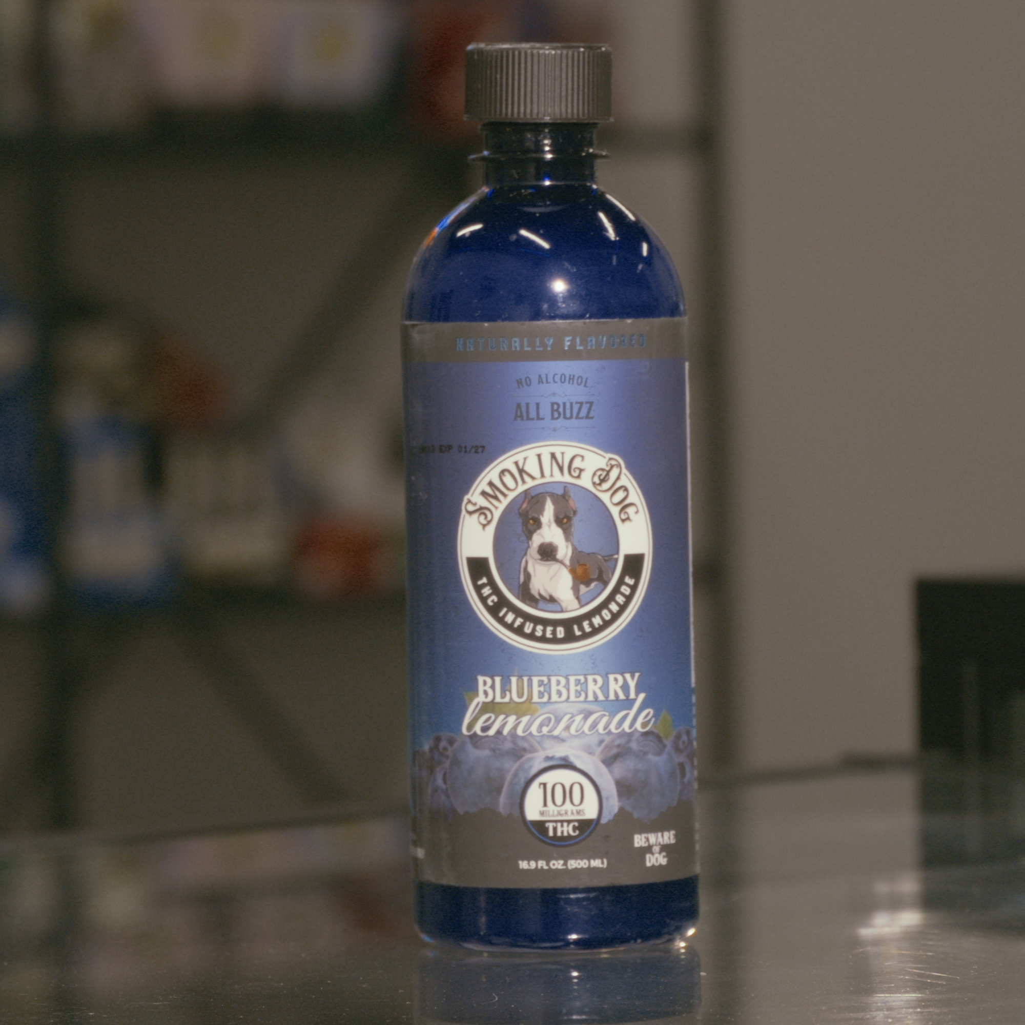 Photograph of product: SMOKING DOG - TH-oui LEMONADE 100mg - BLUEBERRY LEMONADE