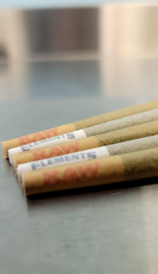 Photograph of product: White Label Pre Roll - Mananitas