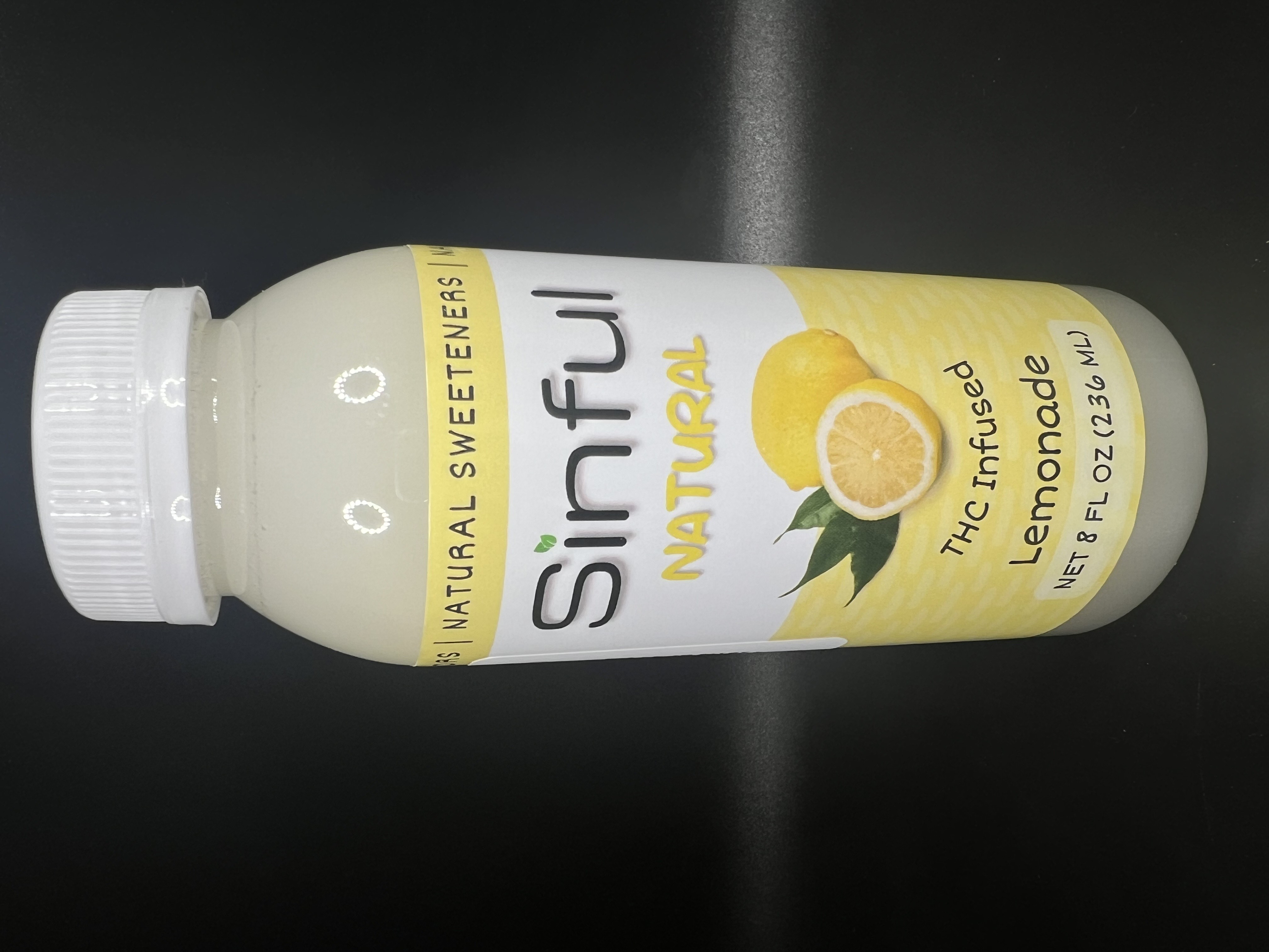 Photograph of product: Lemonade Natural Sinful - Drink - Hybrid
