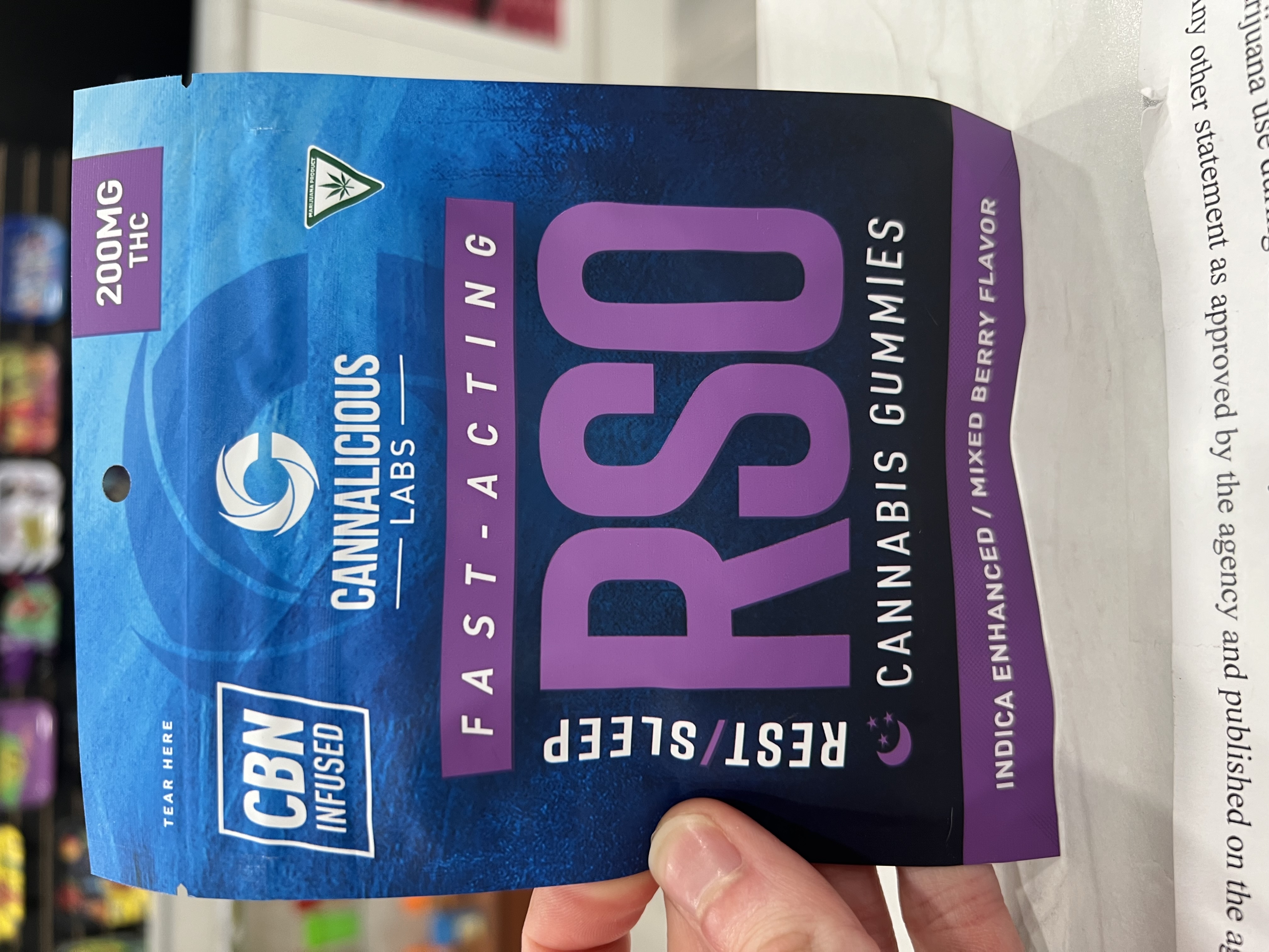 Photograph of product: Cannalicious Labs - RSO Gummy Rest - Mixed Berry - High Dose