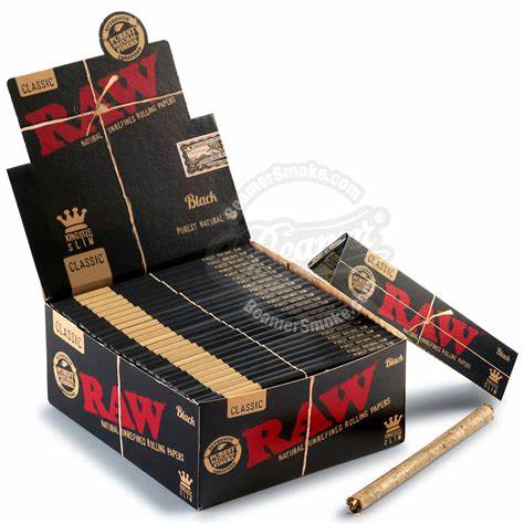 Photograph of product: Raw - Black King Size Rolling Paper