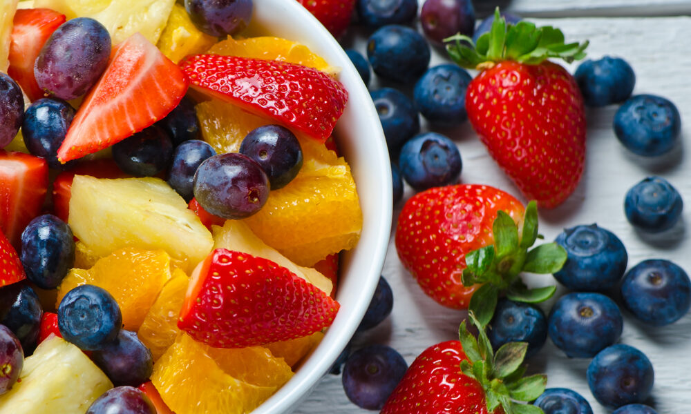 reasons-not-to-skip-breakfast-fruit-salad-bowl-of-fruit