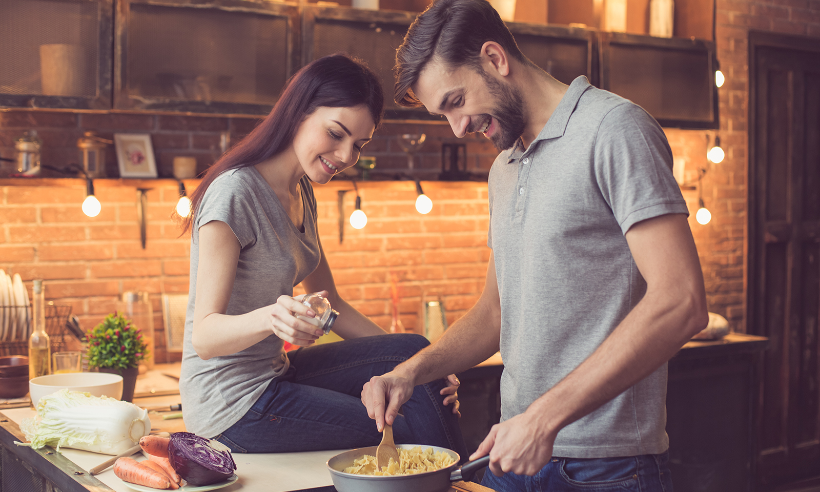 couple-in-the-kitchen-making-dinner