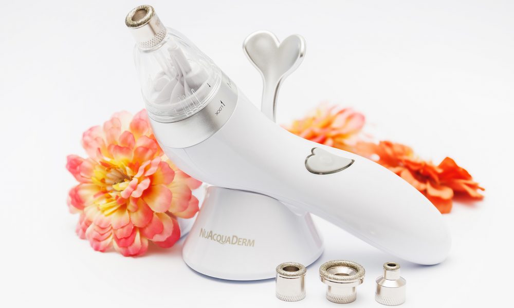 Practice_Microdermabrasion_from_the_Comfort_of_Your_Home_NuAcquaDerm