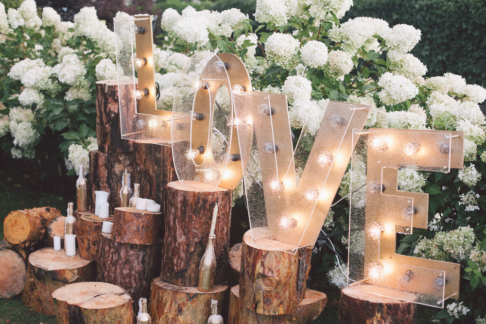 love sign, wedding decoration, diy