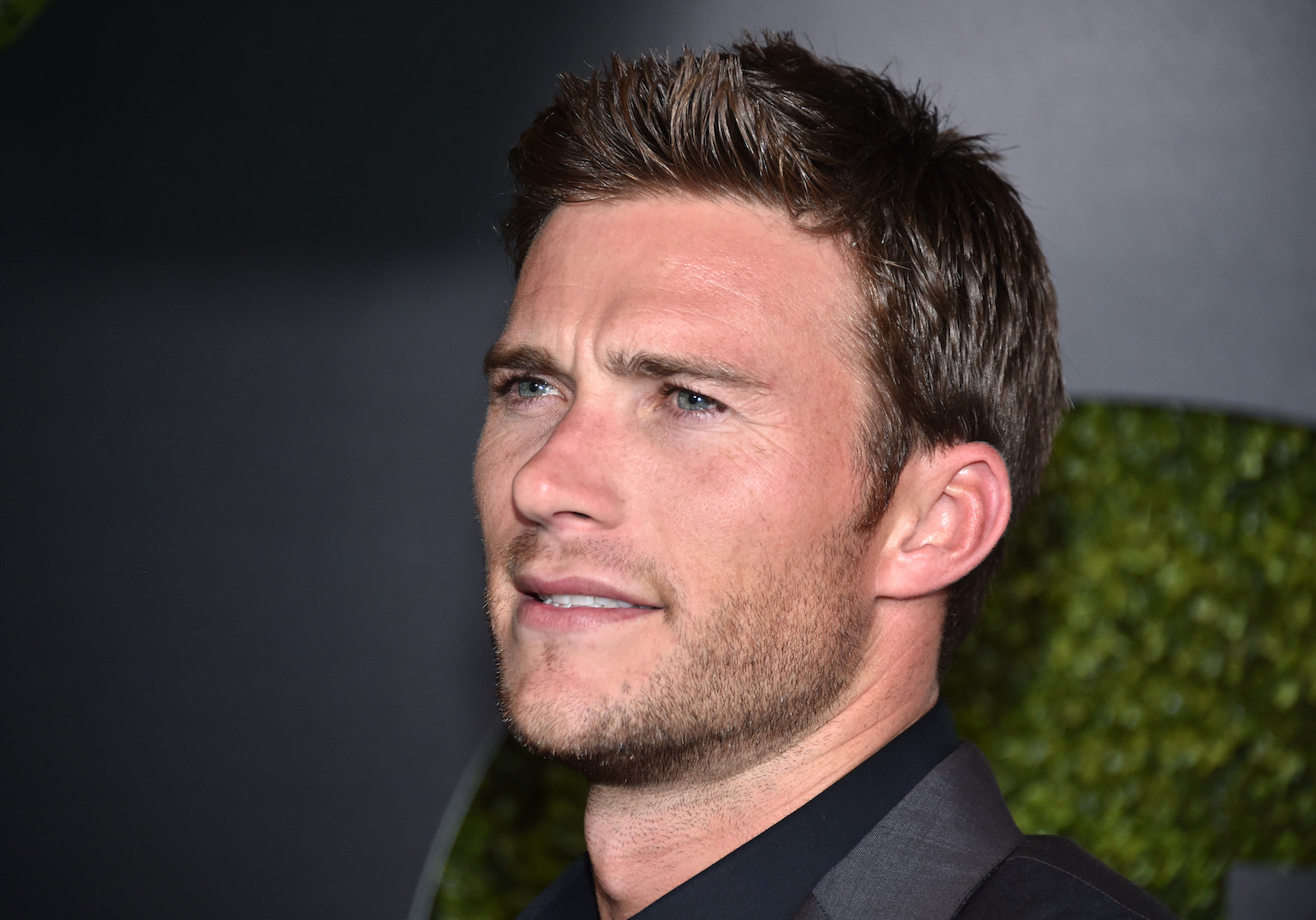 is-scott-eastwood-hotter-than-his-dad-main-image.jpg