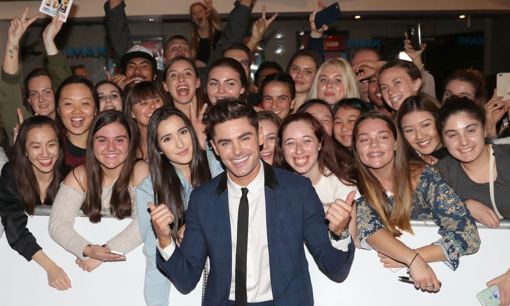 zac-efron-is-a-sexy-fan-fave-and-herees-why-main-image.jpg