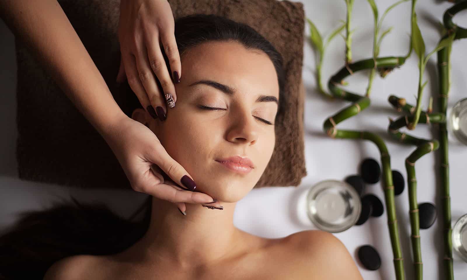 What Is A Facial Massage And How To Give One To Yourself