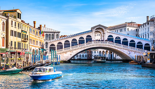 top-romantic-proposal-spots-in-europe-venice