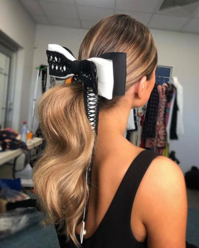 Hair Bows Are The Cutest Retro Trend of This Summer 9