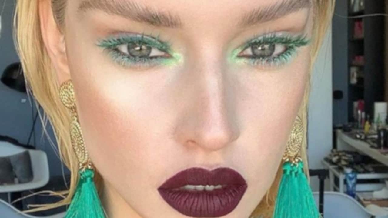 Sexy New Ways to Wear The Brightest Makeup Colors 3