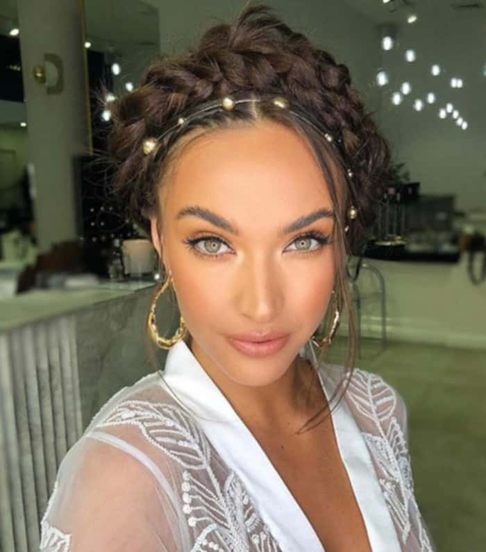 How to Wear The Headband Trend 9