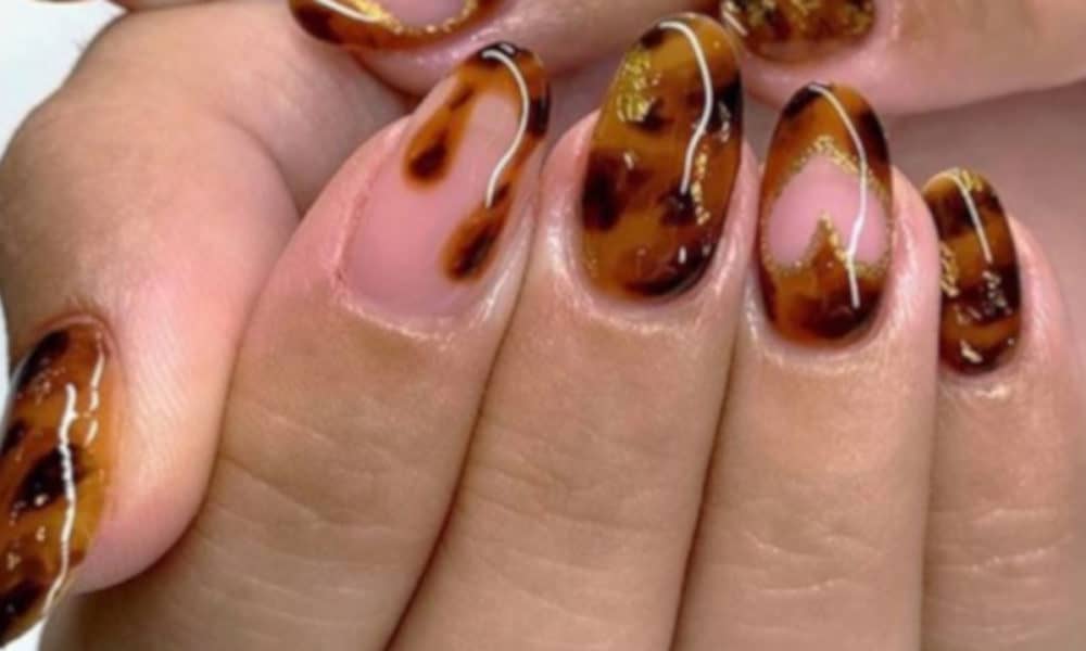 Tortoise Nails Are Trending 4