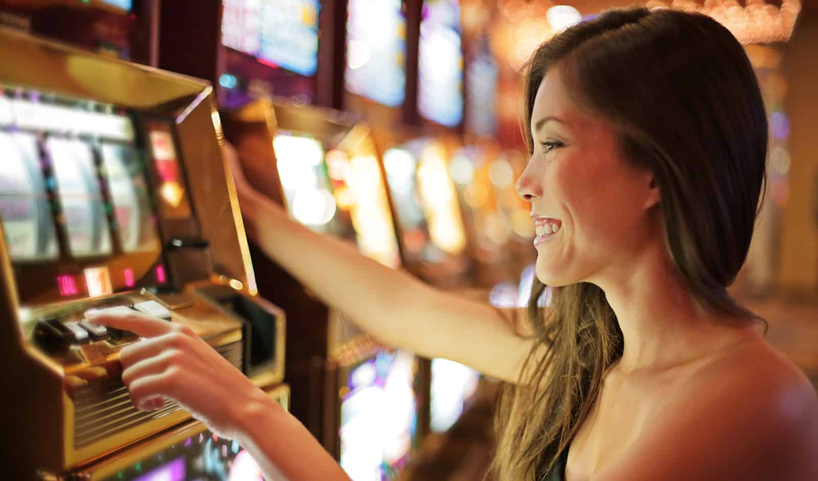 casino-games-women-love-main-image