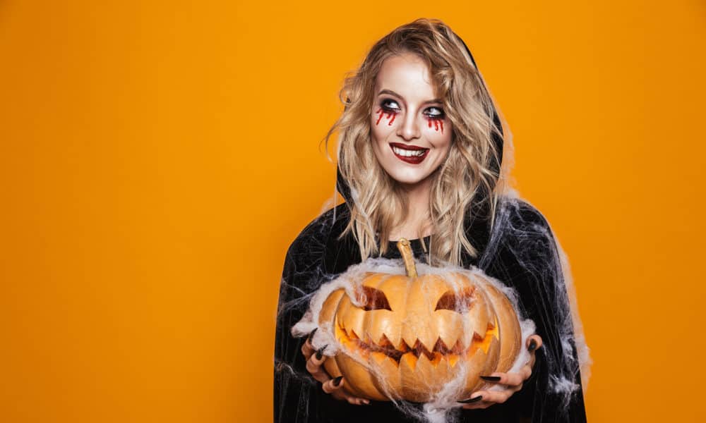 halloween-trends-costume-makeup-activities-pumpkins