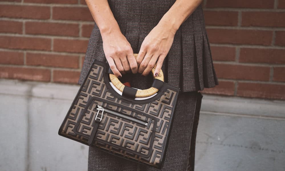 fendi clutch sale