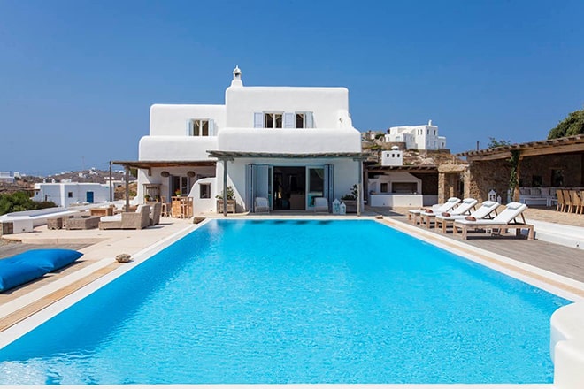 ultimate-luxury-accomodation-in-mykonos-Villa-Cara-Mia